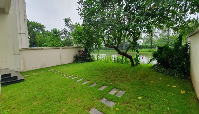 Maison meublée avec jardin en location à Vinhomes Riverside Hanoi