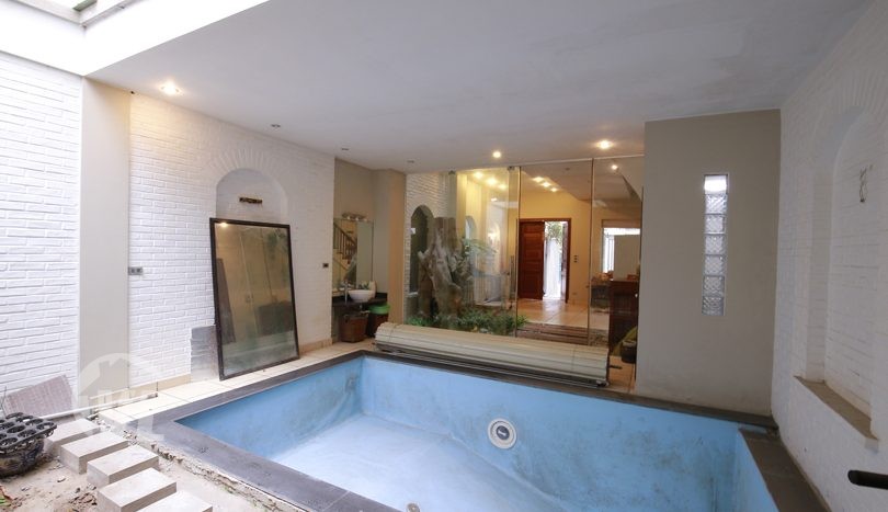 Tay Ho private pool house to lease on Xuan Dieu bright and modern