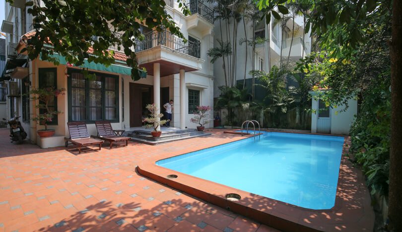 Spacious villa with pool for rent on Dang Thai Mai Tay Ho
