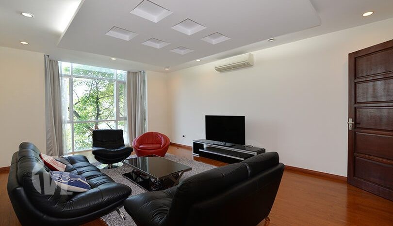 Lake view modern 2 bedroom apartment Truc Bach