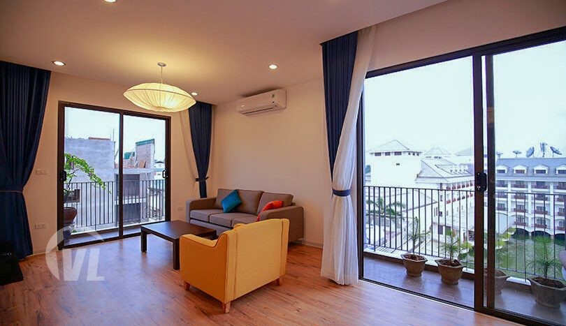 2 bedrooms apartment in Tu Hoa with lake view