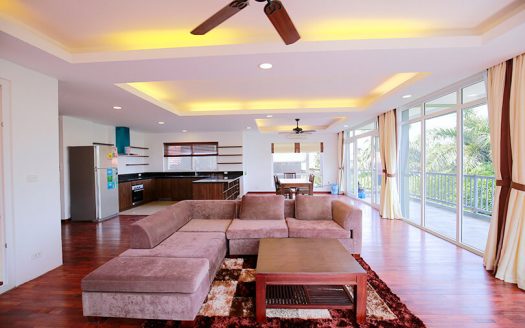 220 sq m 4 bedrooms serviced apartment to rent in Tay Ho