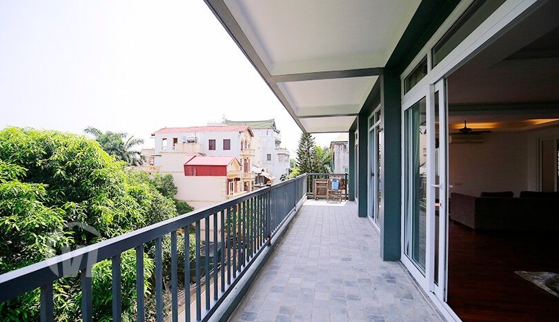 220 sq m 4 bedrooms serviced apartment to rent in Tay Ho