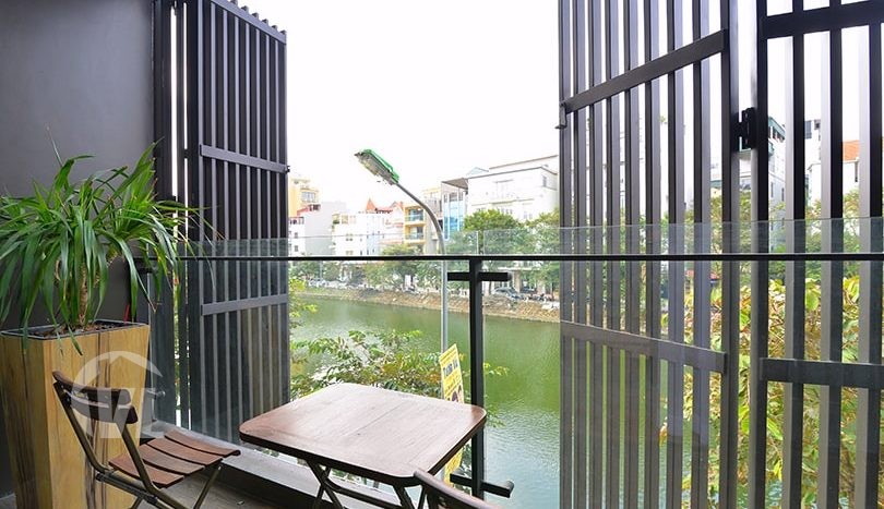 Lake view 2 bedroom apartment Yen Phu