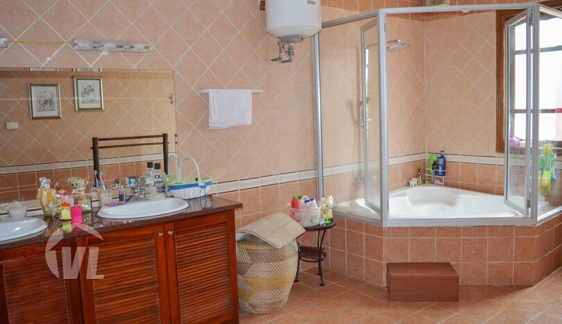 Ambassador villa to rent in Tay Ho close to the West Lake in Hanoi