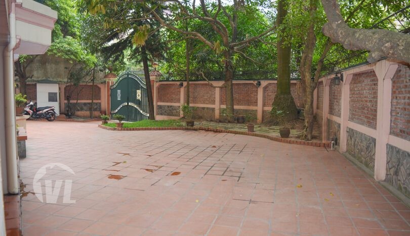 Ambassador villa to rent in Tay Ho close to the West Lake in Hanoi