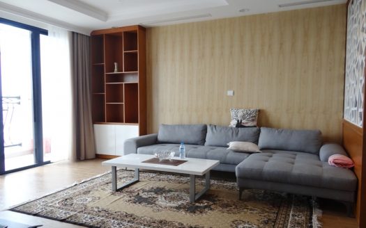 Beautiful 3 bedroom apartment in R6 Royal City
