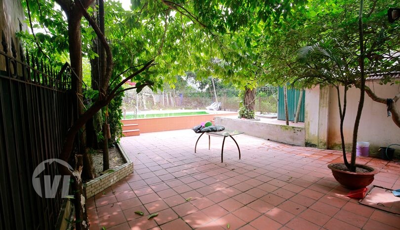 Big garden pool house to lease in Tay Ho district Hanoi