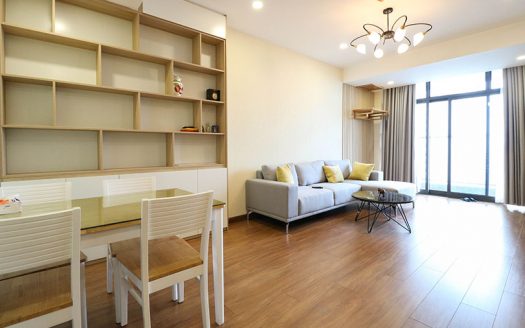 Budget 02 bedroom apartment in Discovery, Cau Giay
