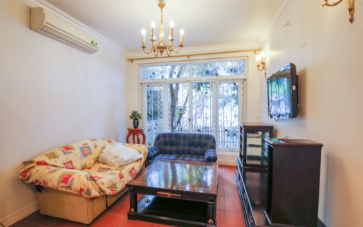 Charming 2 bedroom house in Tay Ho with front and back yard