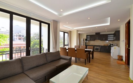 Elegant 3 bedroom apartment on To Ngoc Van Tay Ho