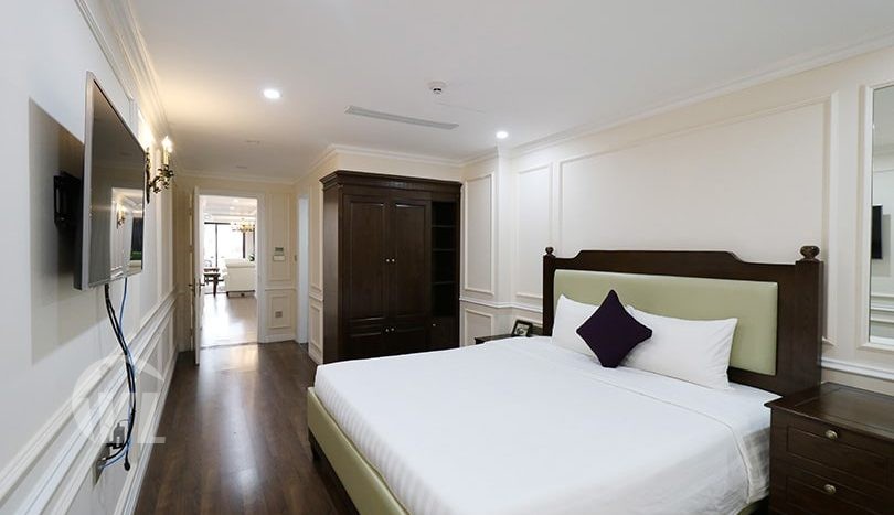 Furnished penthouse to rent in Hanoi Center with large private terrace