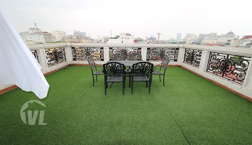 Furnished penthouse to rent in Hanoi Center with large private terrace