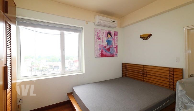 Good- quality 02 bedroom apartment in Truc Bach