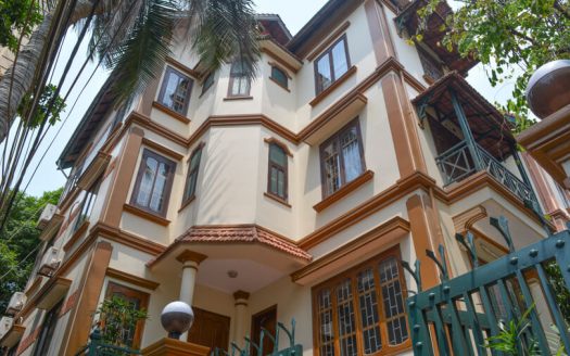 Gorgeous private pool villa to rent in Xom Chua street Hanoi