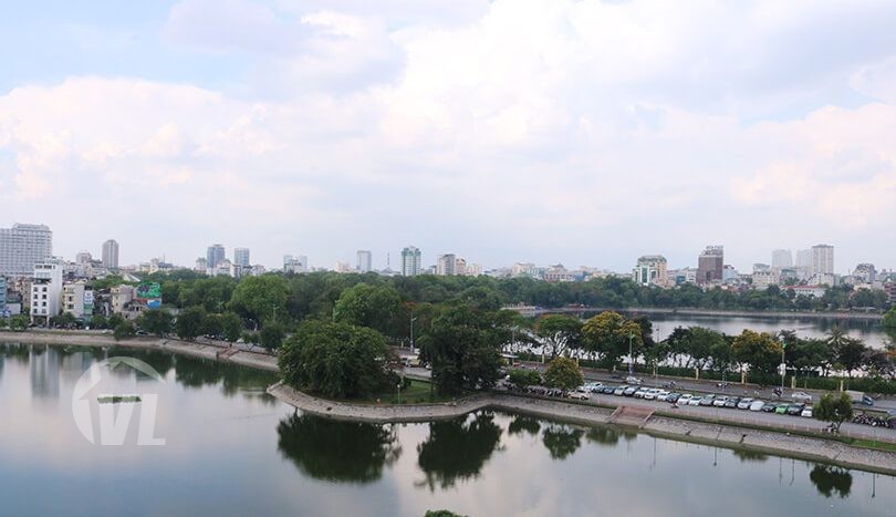 Hai Ba Trung penthouse to lease 3 bedrooms lake view