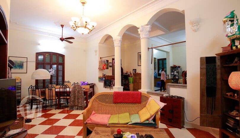 Hanoi Swimming-pool house to rent in Tay Ho with large garden