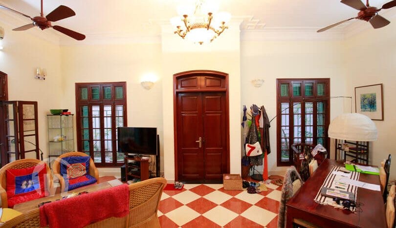 Hanoi Swimming-pool house to rent in Tay Ho with large garden
