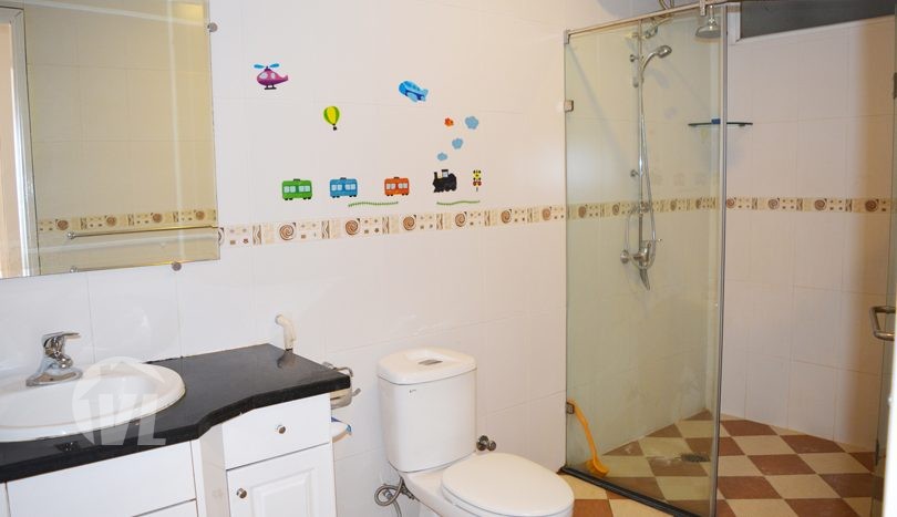 Hanoi big swimming-pool house to rent on Dang Thai Mai