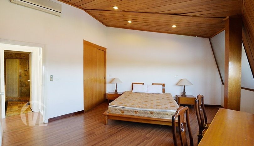 Hanoi furnished penthouse for rent Lake view on Truc Bach