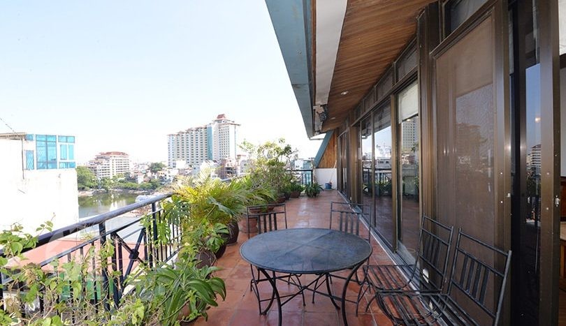 Hanoi furnished penthouse for rent Lake view on Truc Bach