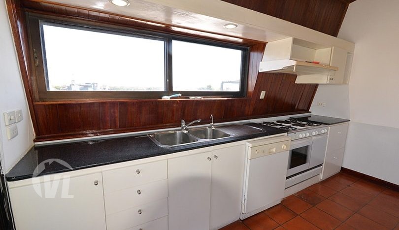 Hanoi furnished penthouse for rent Lake view on Truc Bach