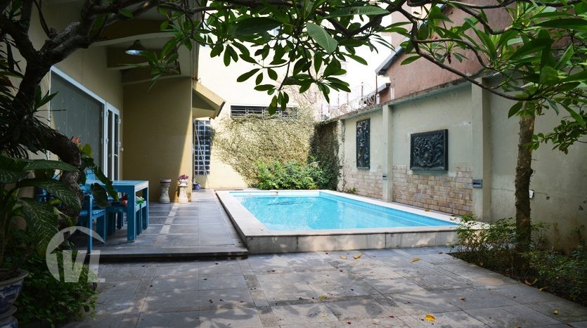 Hanoi modern swimming pool house to lease in Tay Ho