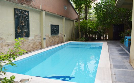 Hanoi modern swimming pool house to lease in Tay Ho