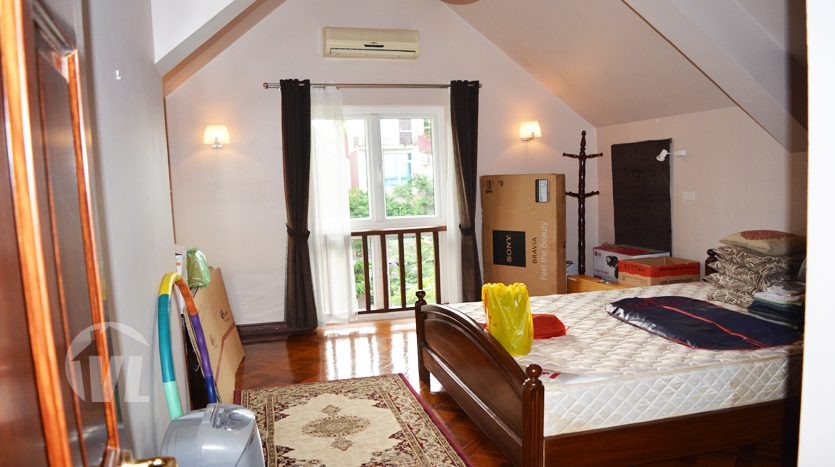 Hanoi modern swimming pool house to lease in Tay Ho