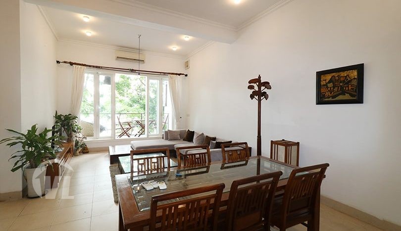 Lake view 2 bedrooms apartment in Tran Vu street1-min