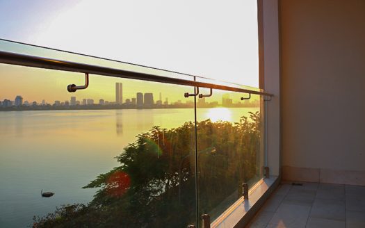 Lake view modern 2 bedrooms apartment in Lang Yen Phu