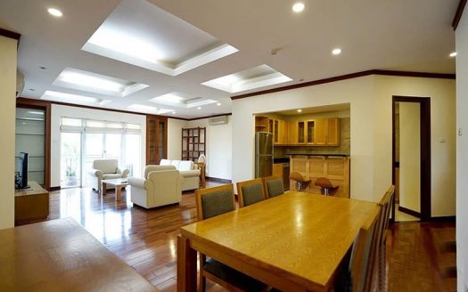 Large 3 bedrooms serviced apartment to rent in Hanoi center