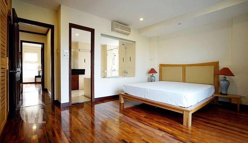 Large 3 bedrooms serviced apartment to rent in Hanoi center
