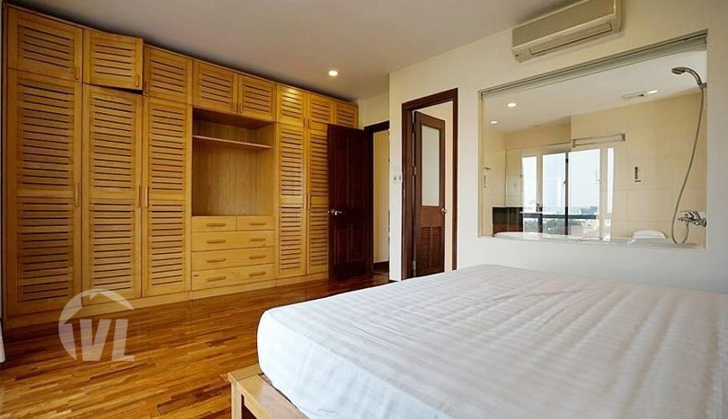 Large 3 bedrooms serviced apartment to rent in Hanoi center