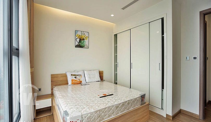 Luxury 04 bedroom apartment in Vinhomes Metropolis