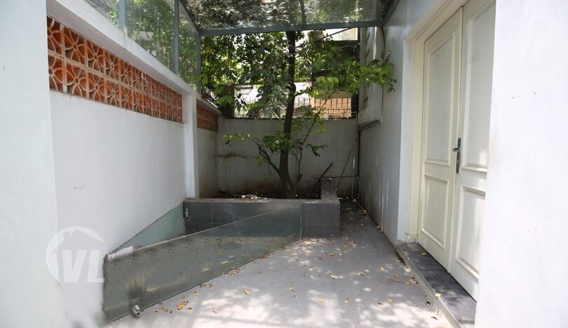 Modern house in Tay Ho for lease with West Lake view