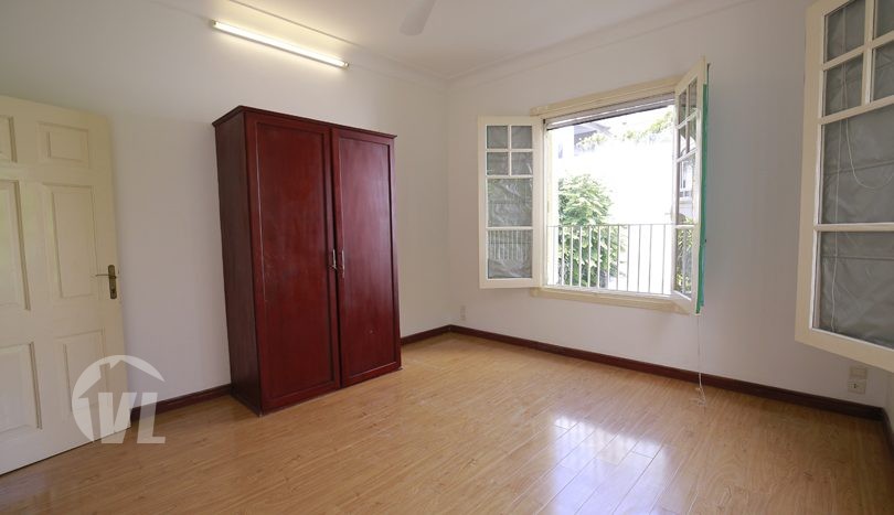 Original house to lease with garden in Tay Ho Hanoi