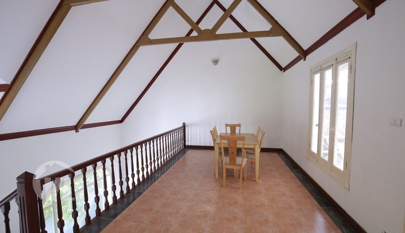 Original house to lease with garden in Tay Ho Hanoi