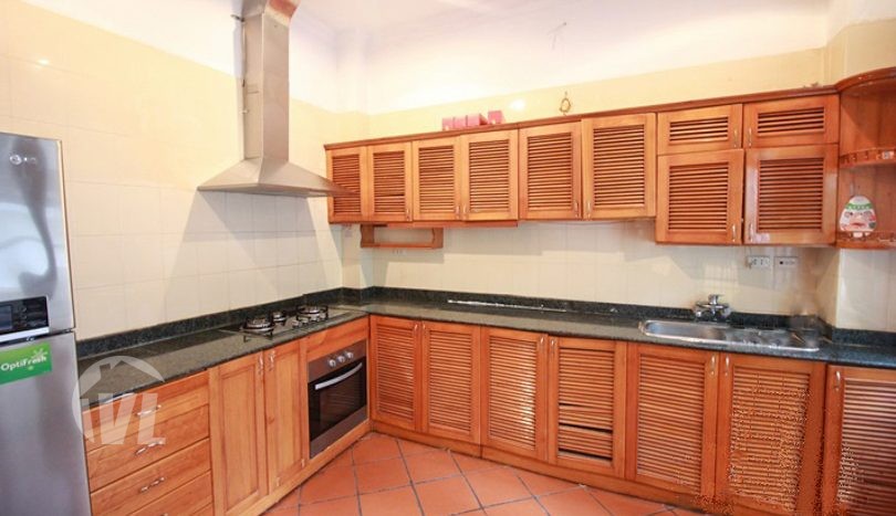 Partly furnished swimming-pool house to rent in Tay Ho district