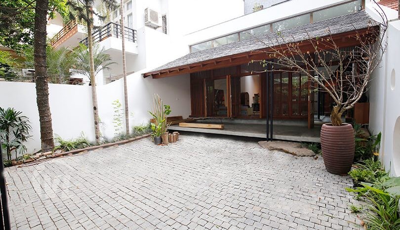 Unique modern style house to rent in Hanoi nearby the West Lake