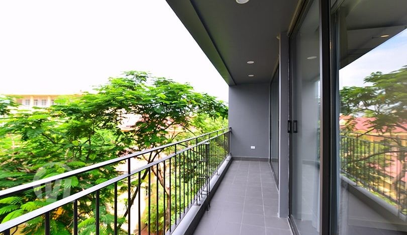 Balcony 1 bedroom apartment in To Ngoc Van Tay Ho