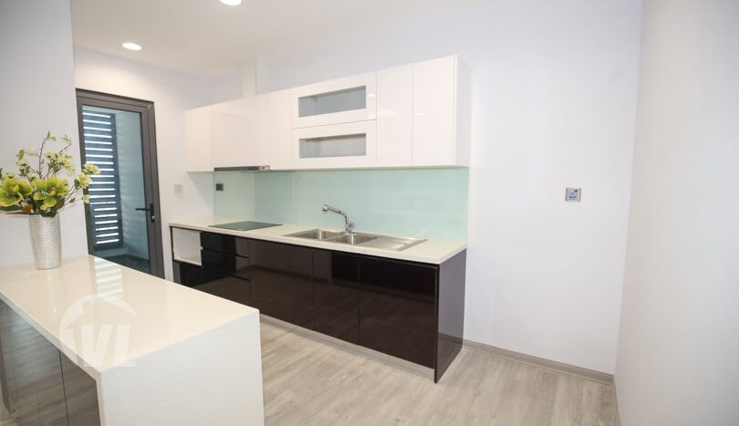 Brand new 3 beds apartment to lease in Long Bien