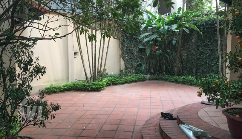 Furnished house with garden to lease in Tay Ho district Hanoi