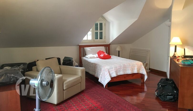 Furnished house with garden to lease in Tay Ho district Hanoi