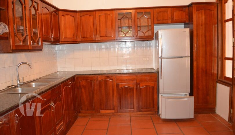 Gorgeous large villa with garden to let in the Tay Ho district
