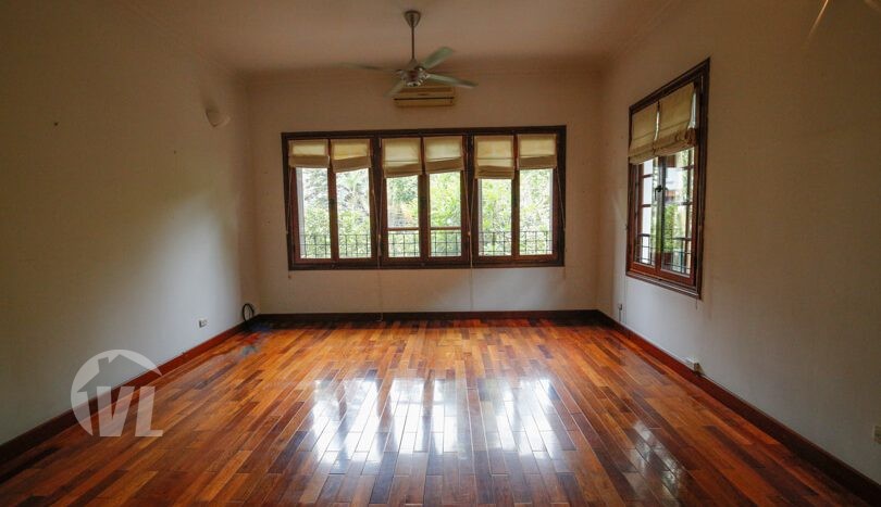 Hanoi French colonial house for lease in Tay Ho West Lake