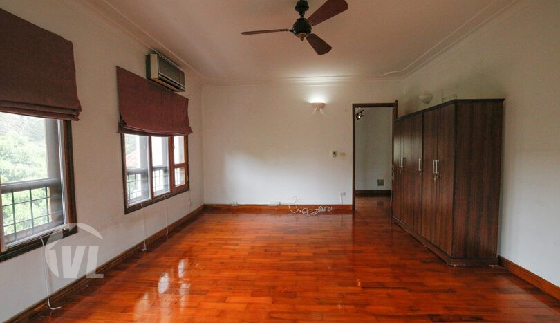 Hanoi French colonial house for lease in Tay Ho West Lake