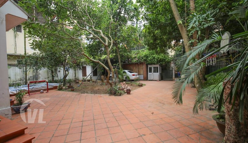 Hanoi French colonial house for lease in Tay Ho West Lake