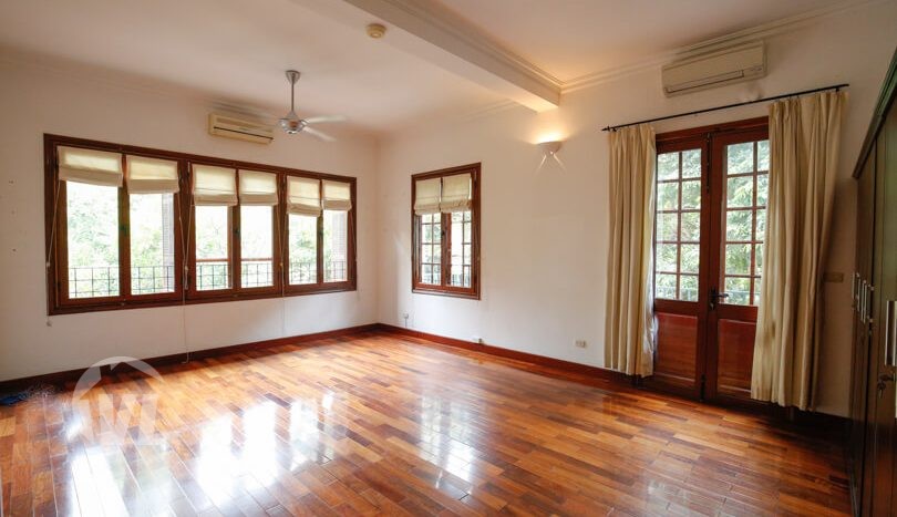 Hanoi French colonial house for lease in Tay Ho West Lake