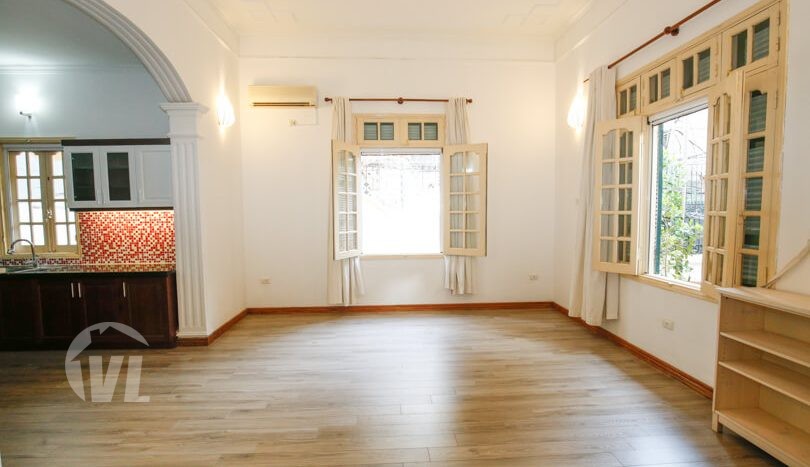 House with large yard to lease in the West Lake area